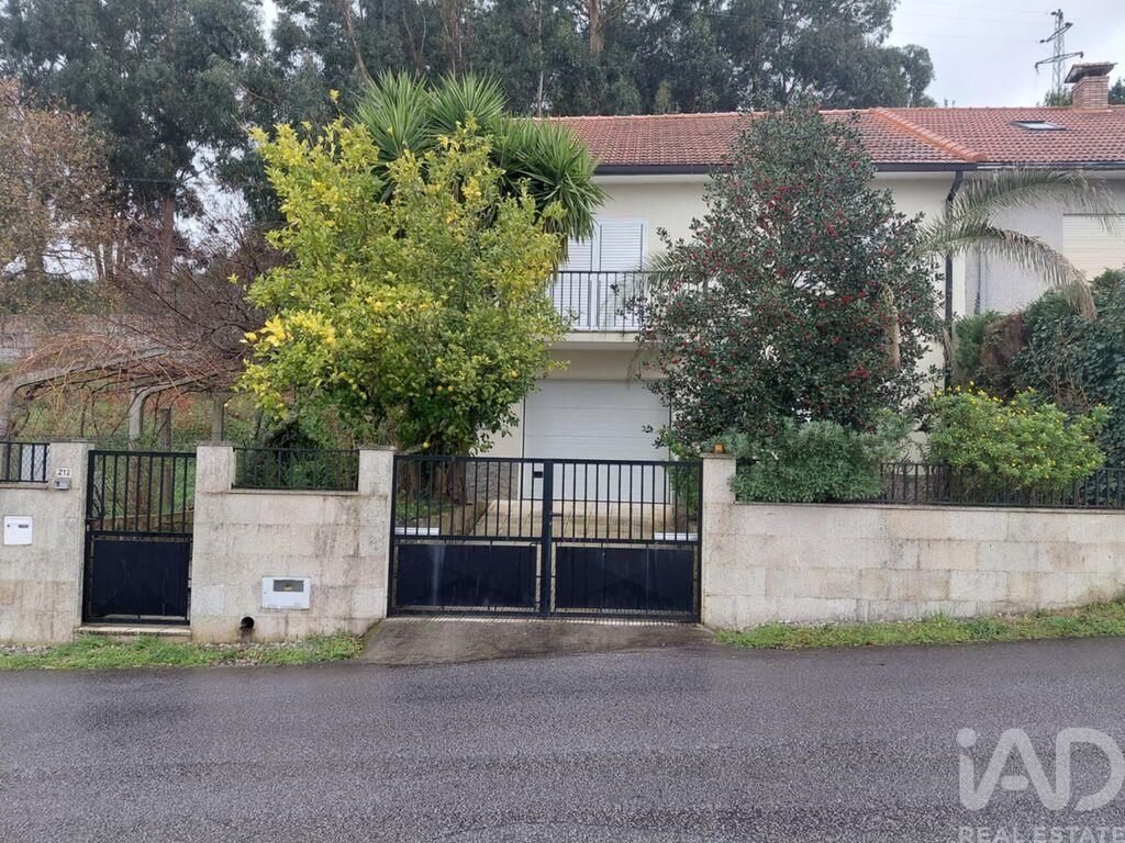 Property photo 1 of 34