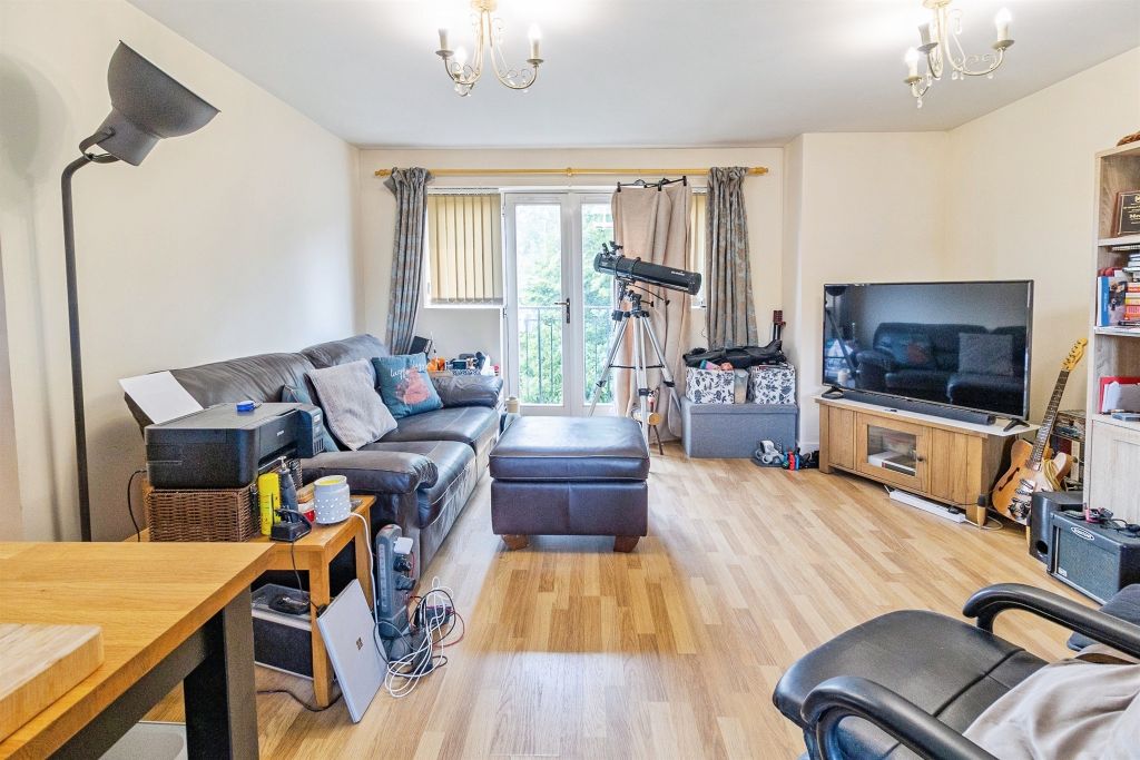 Property photo 3 of 17