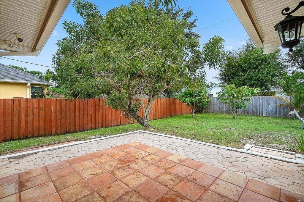 Property photo 3 of 20 <Alttext/>