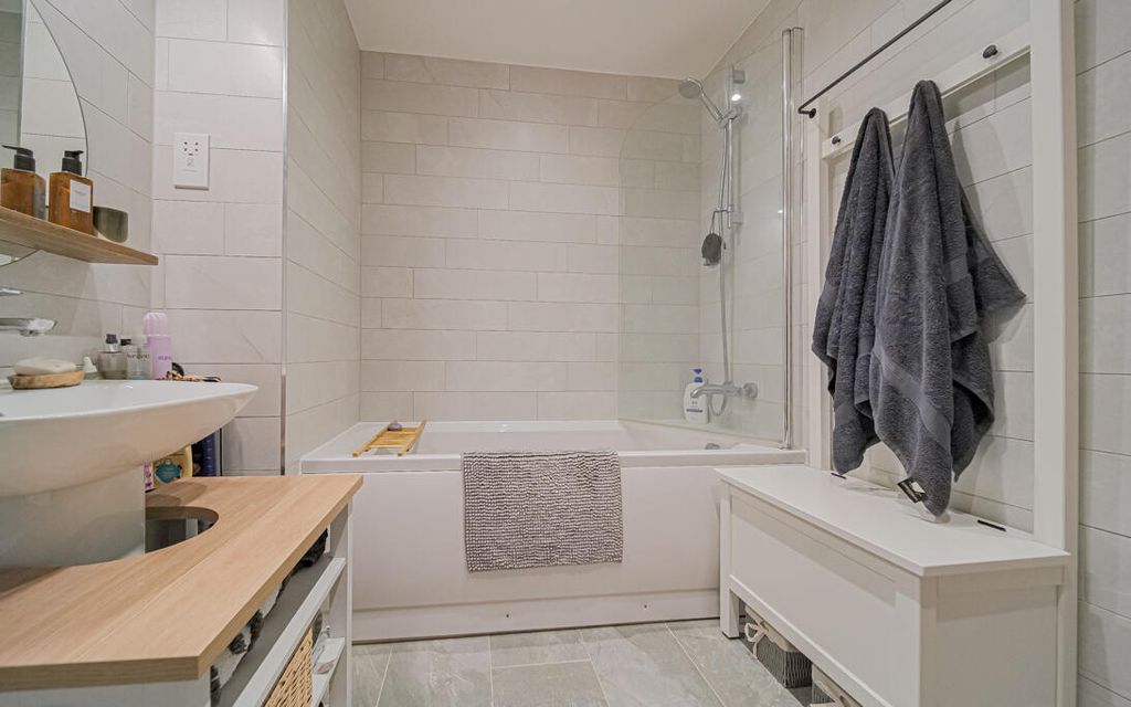 Property photo 3 of 17 P1067278.Jpg