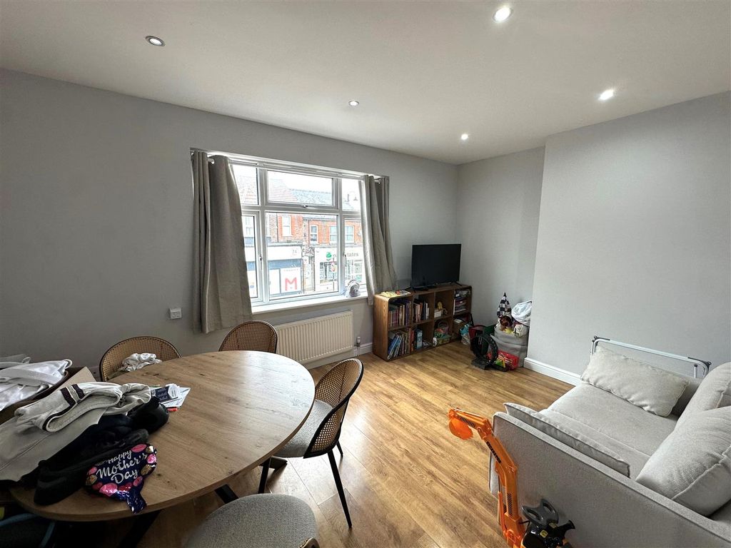 Property photo 3 of 5 Coopers Estate Agents