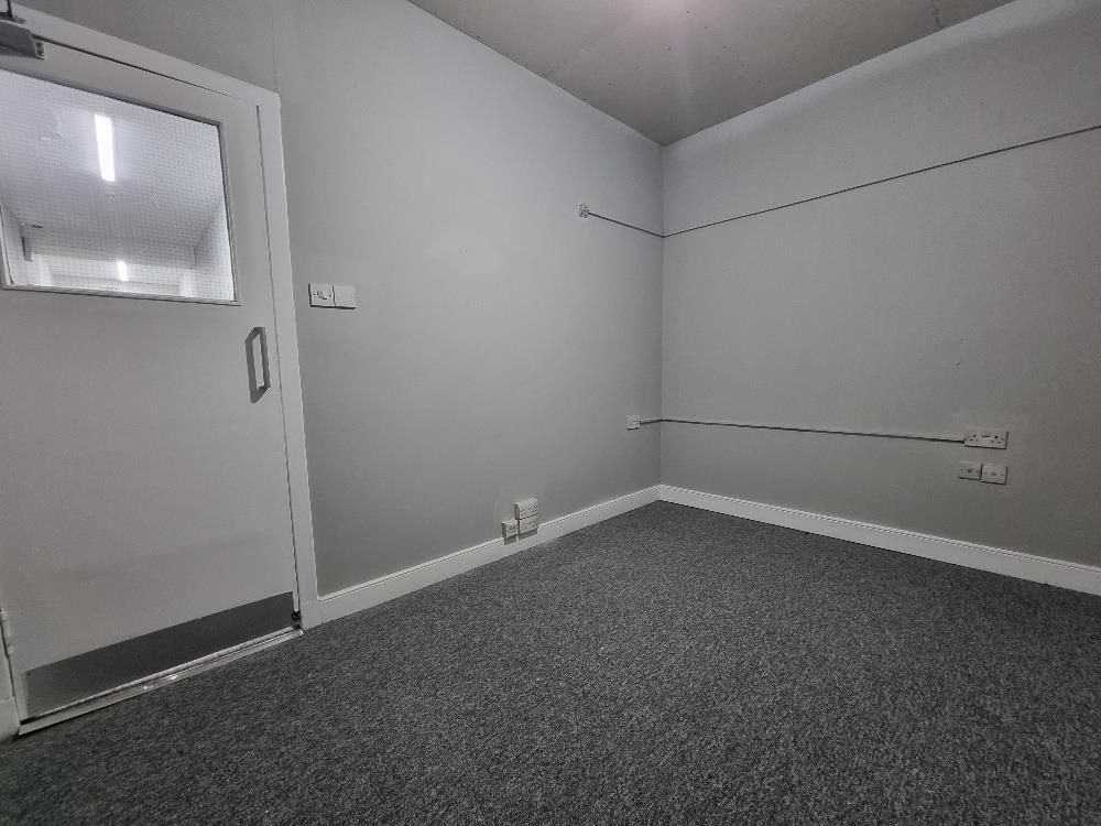 Property photo 2 of 11 Rdc0385Cupl (4).Jpg