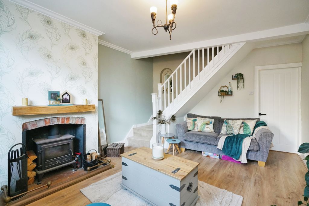 Property photo 3 of 14