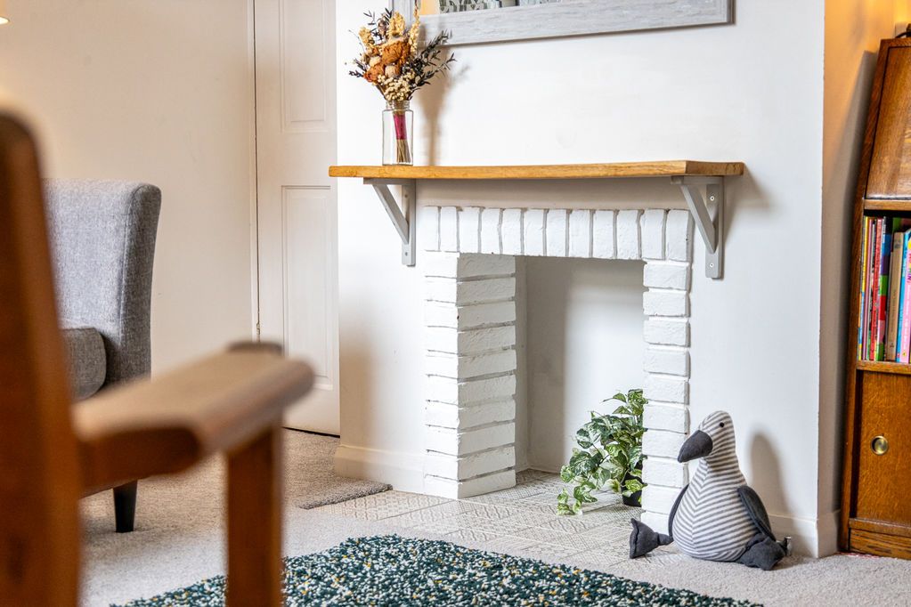 Property photo 3 of 34 .