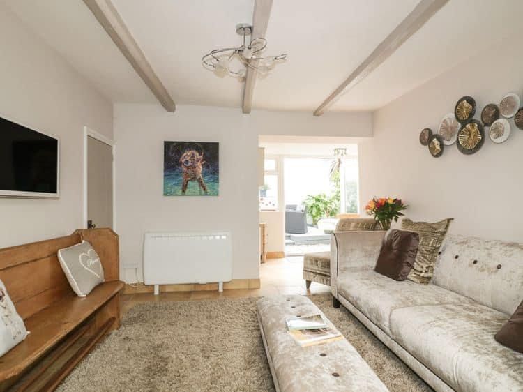 Property photo 2 of 21