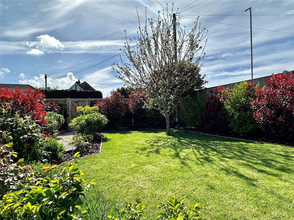 Property photo 3 of 31 Picture No. 22