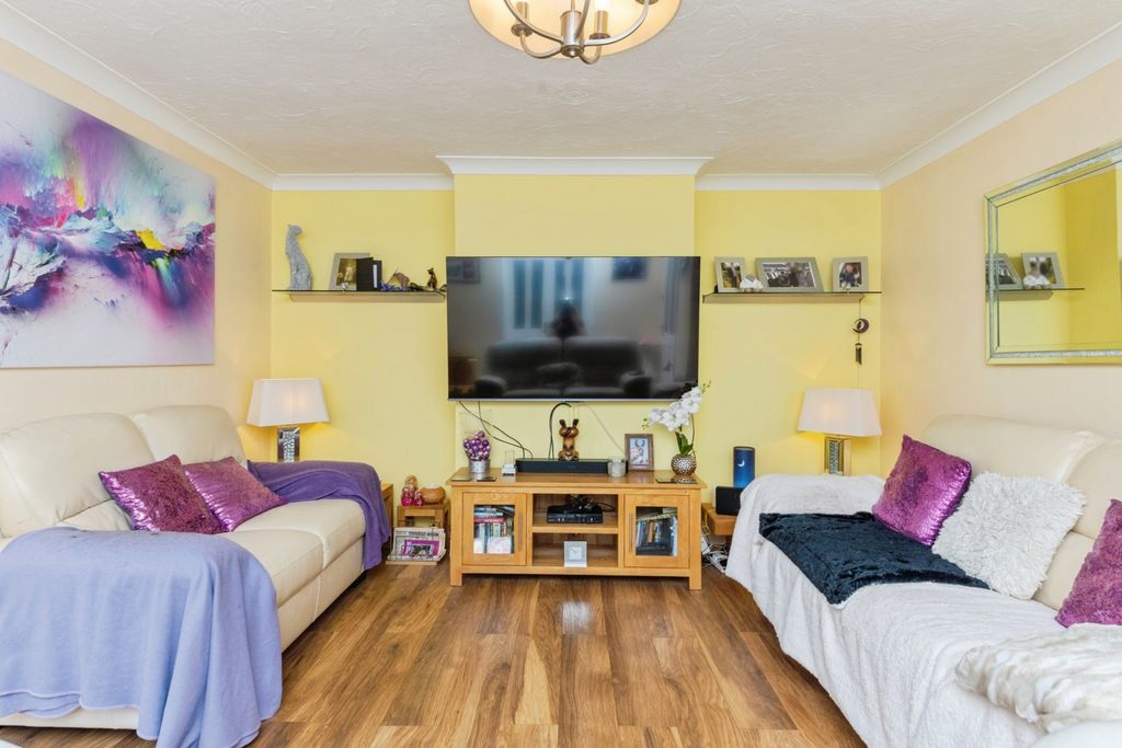 Property photo 3 of 14 Pbox-Img.Jpg