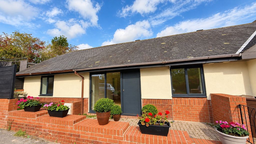 Property photo 1 of 12 5269620