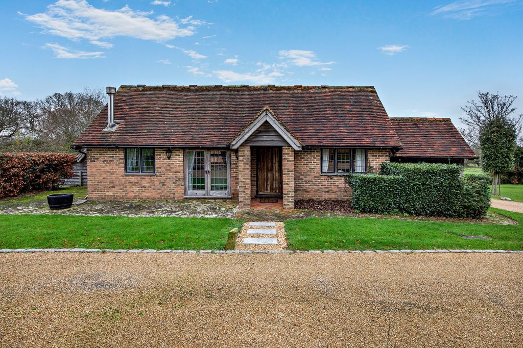 Property photo 2 of 32 Picture No. 37