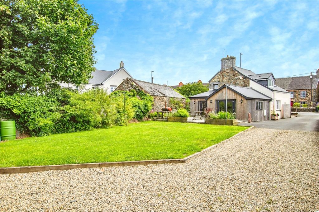 Property photo 2 of 17 Picture No. 49