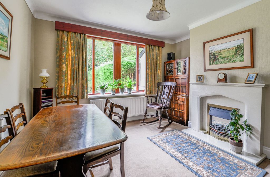 Property photo 3 of 28 Dining Room