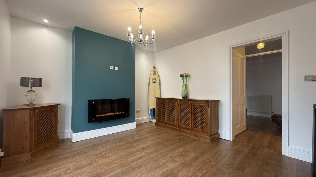 Property photo 3 of 18 Living Room