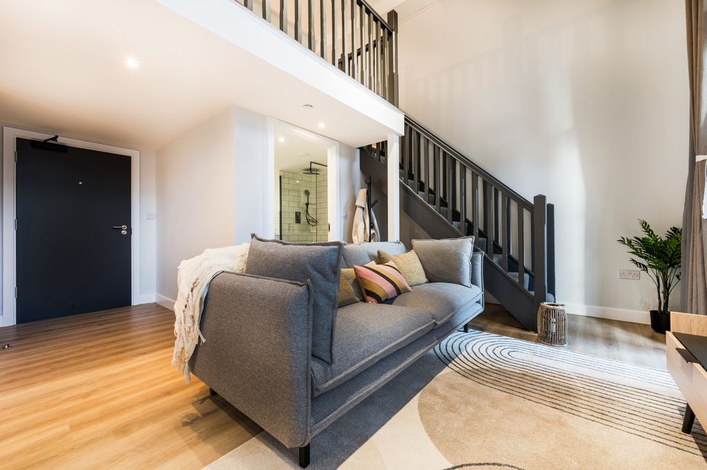 Property photo 3 of 26