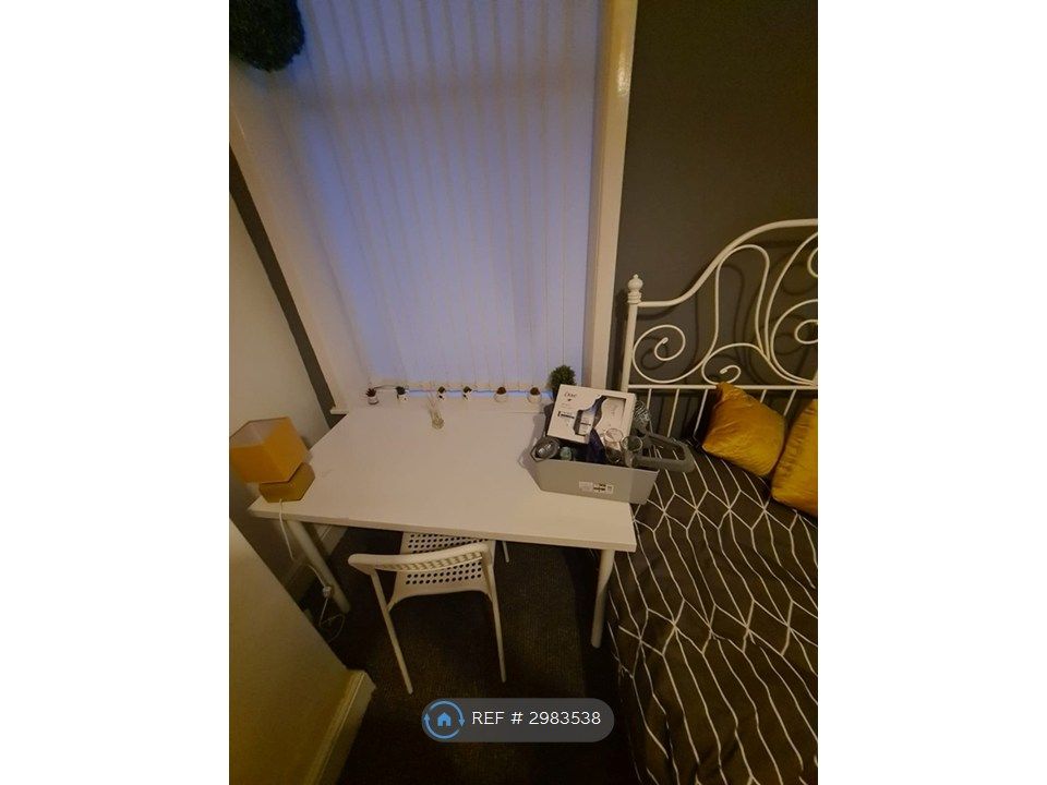 Property photo 3 of 6