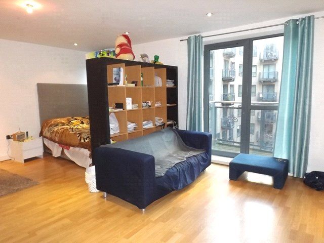 Property photo 3 of 6 Lounge