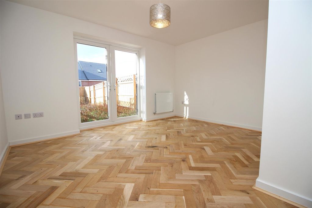 Property photo 2 of 15 Img_8844.Jpg