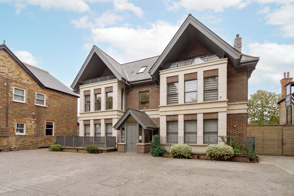 Property photo 1 of 13