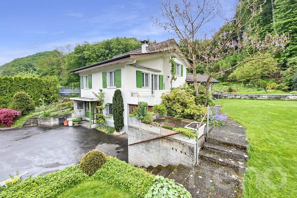 Property photo 1 of 13