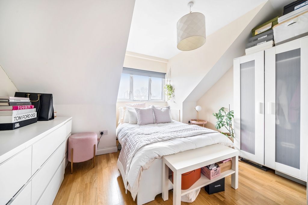 Property photo 3 of 13 1077123 (5)