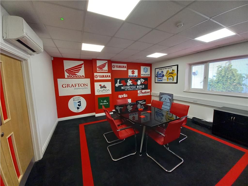 Property photo 3 of 8 Photo 8