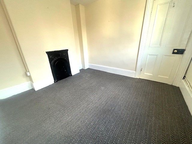 Property photo 2 of 3 Living Room
