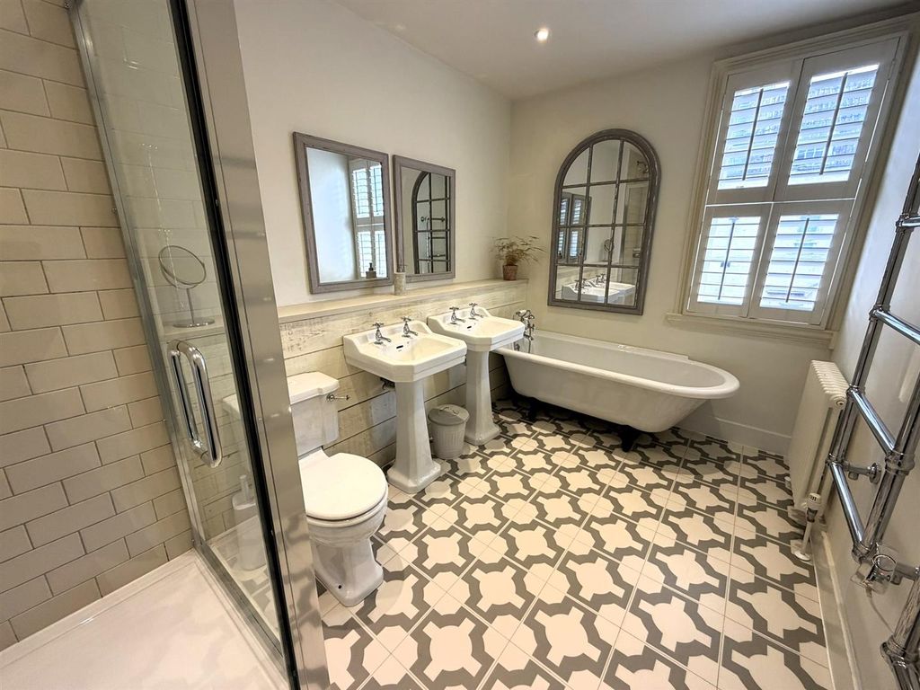 Additional image 6 of 5 bed property to rentSt James's Parade, City Centre, Bath BA1