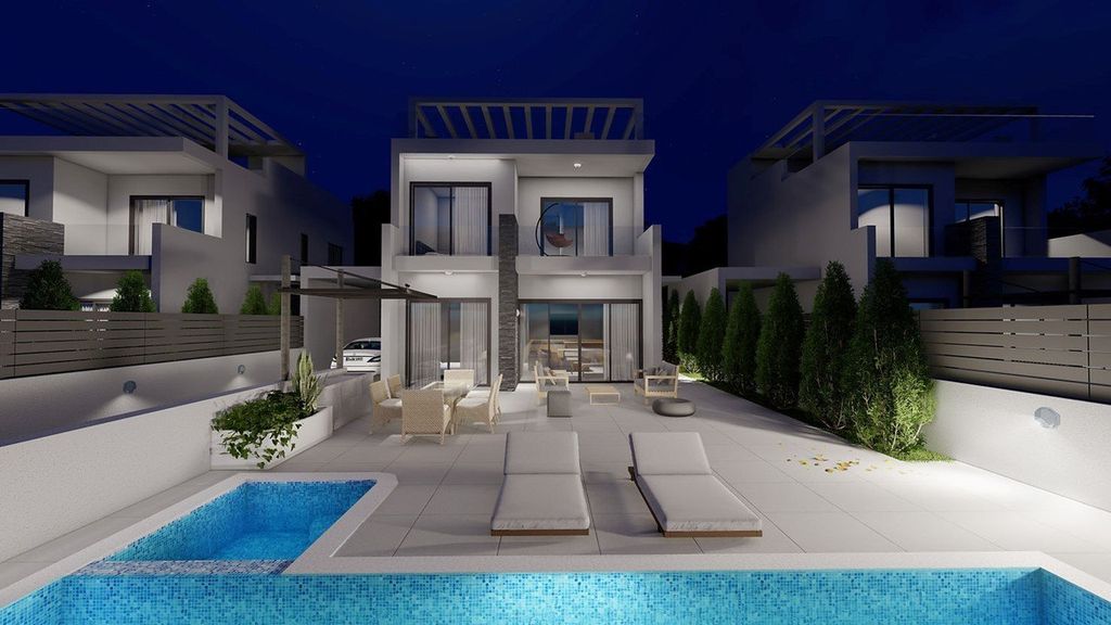 Property photo 2 of 4