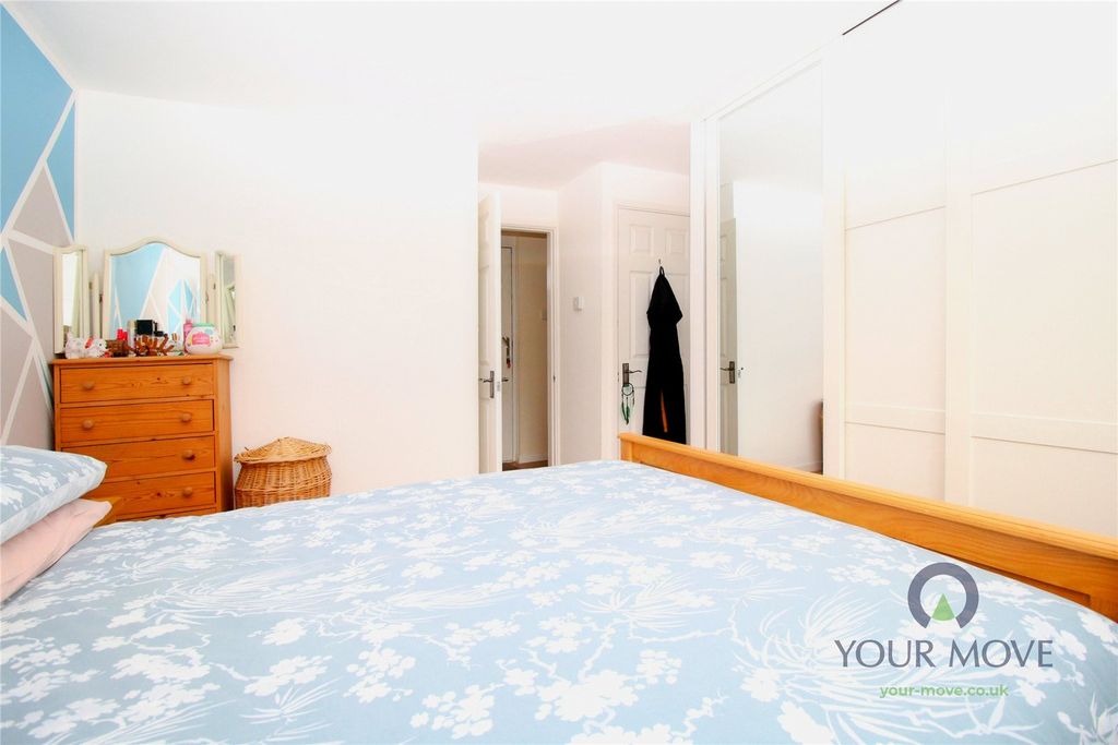 Property photo 3 of 12 Picture No. 20