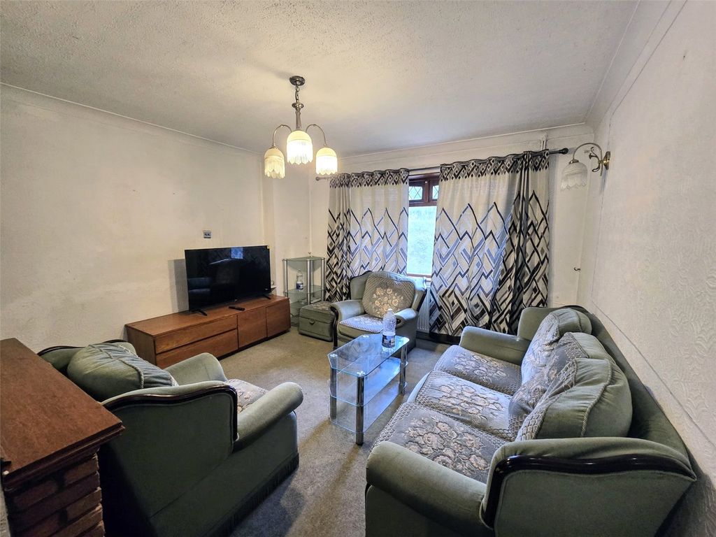 Property photo 3 of 13 Dining Room