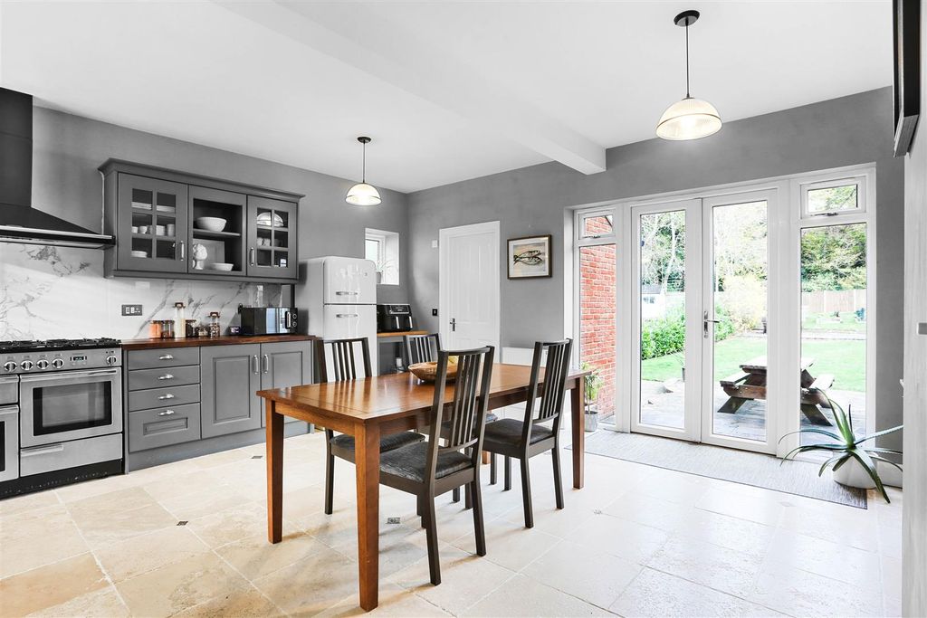 Property photo 2 of 28 1567673933 - 21.Jpg