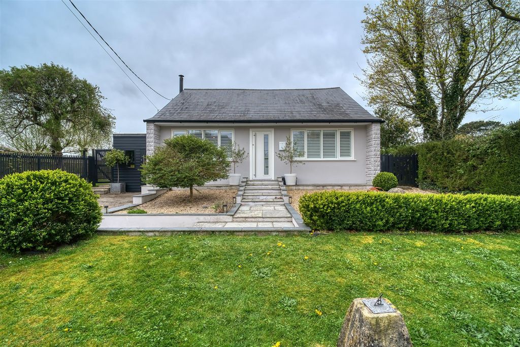 Property photo 1 of 13 Front