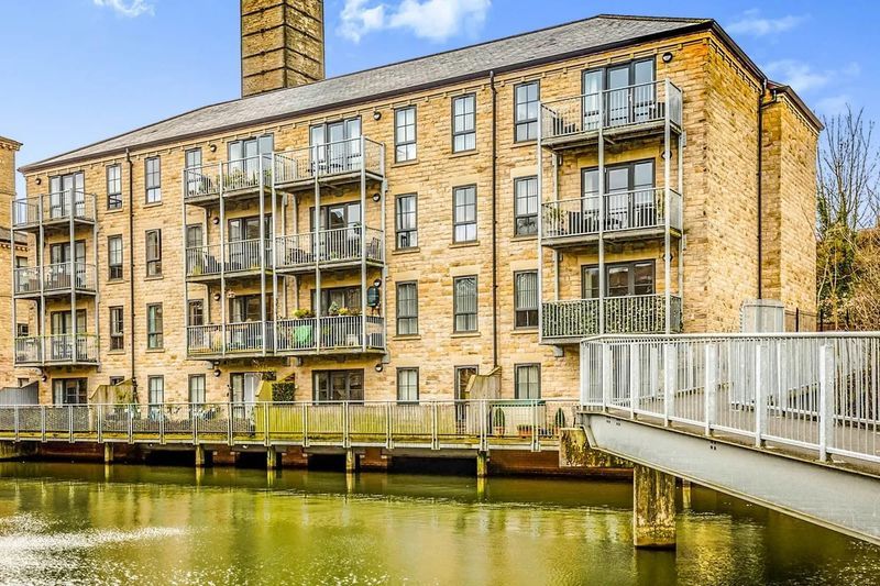 Property photo 1 of 11 Photo 10