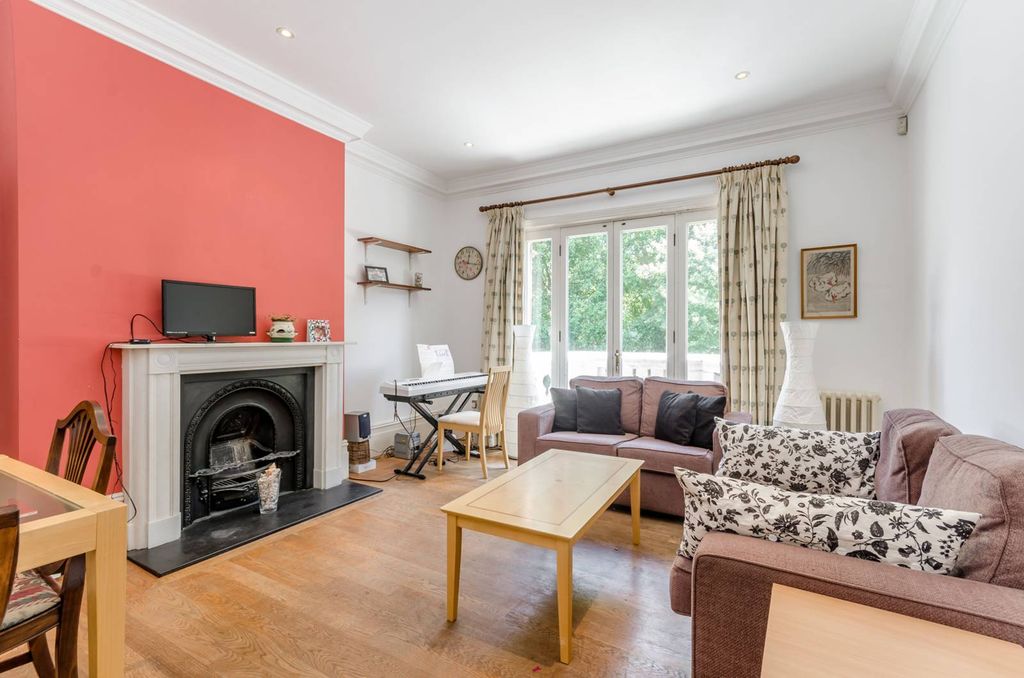 Property photo 2 of 13