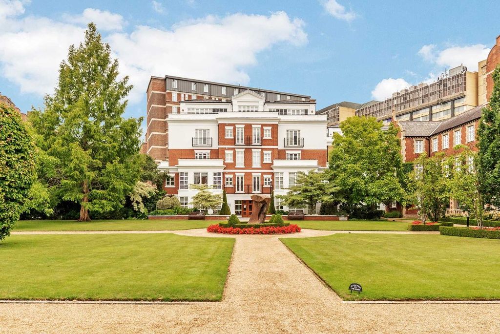 Property photo 1 of 4