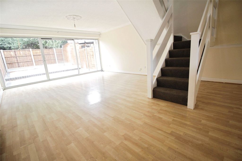Property photo 3 of 11 Picture No. 23