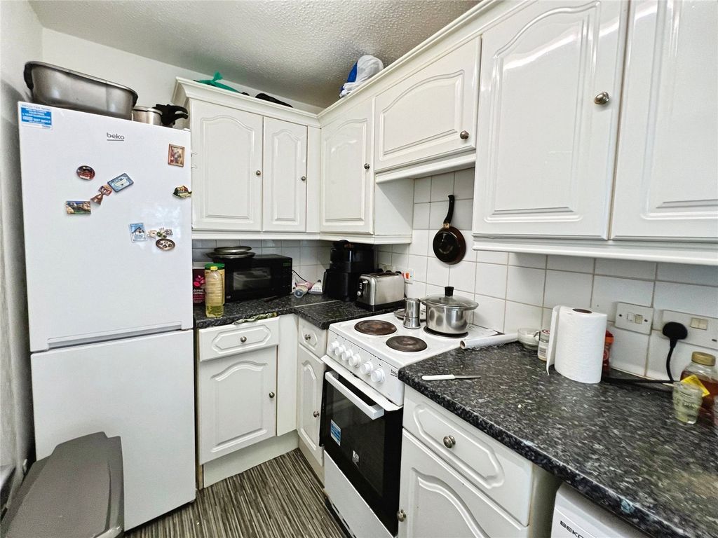 Property photo 3 of 8 Picture No. 04