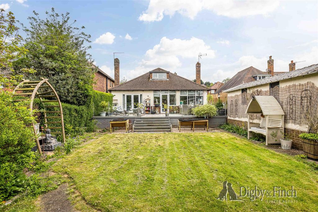 Property photo 1 of 23