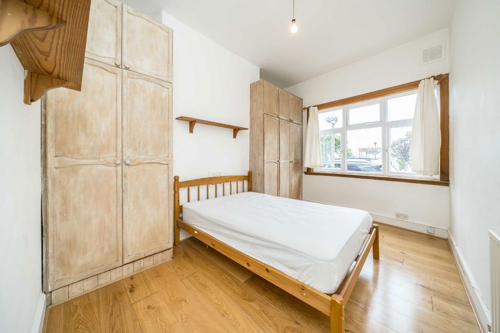 Property photo 2 of 4