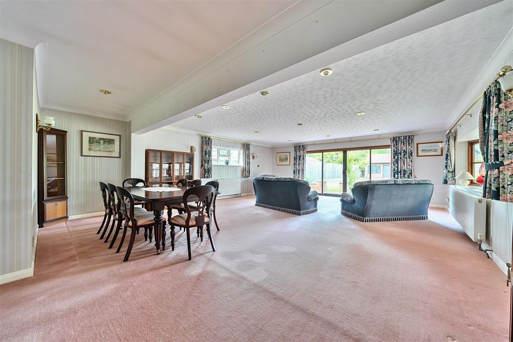Property photo 3 of 21 17-681B6Fcf78F4E-1287435-Arw-17.Jpg