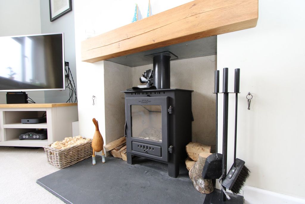 Property photo 3 of 25