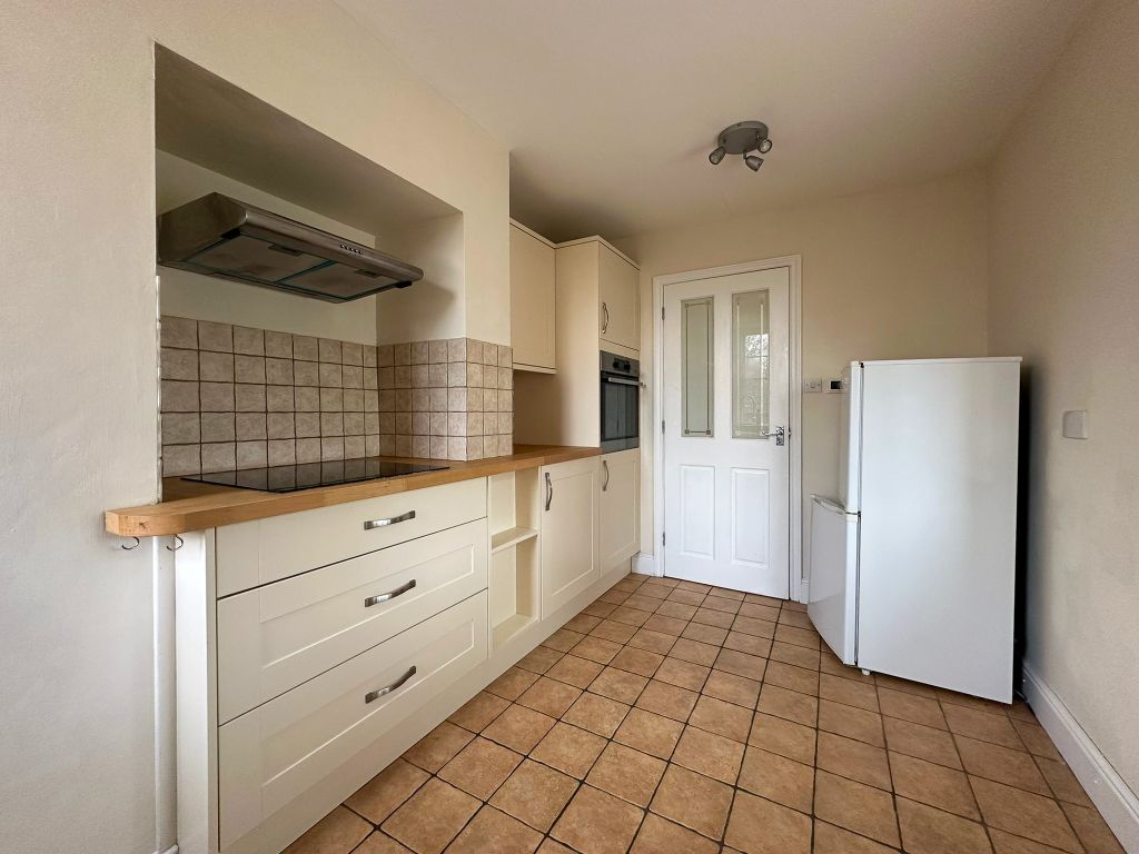 Property photo 3 of 20 Kitchen