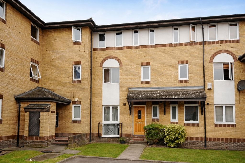 Property photo 1 of 3