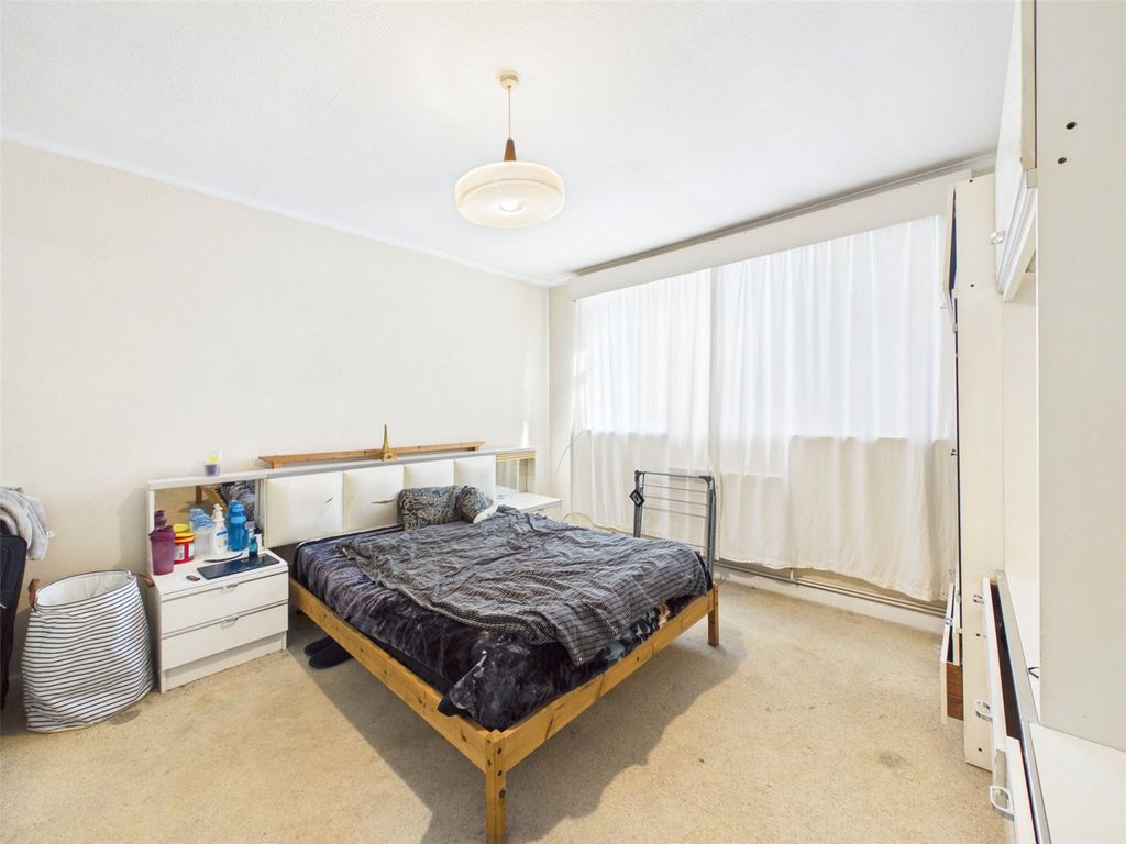 Property photo 2 of 6 Picture No. 06