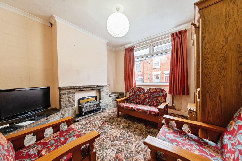 Property photo 2 of 18 Pbox-Img.Jpg