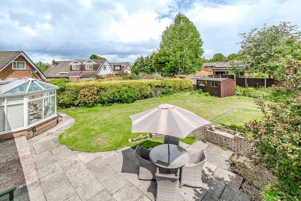 Additional image 5 of 3 bed detached bungalow for saleVicarsfields Road, Leyland PR25