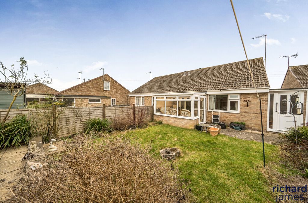 Property photo 2 of 13 E9d30Bd5088B466d9818E40513F3Cb0d