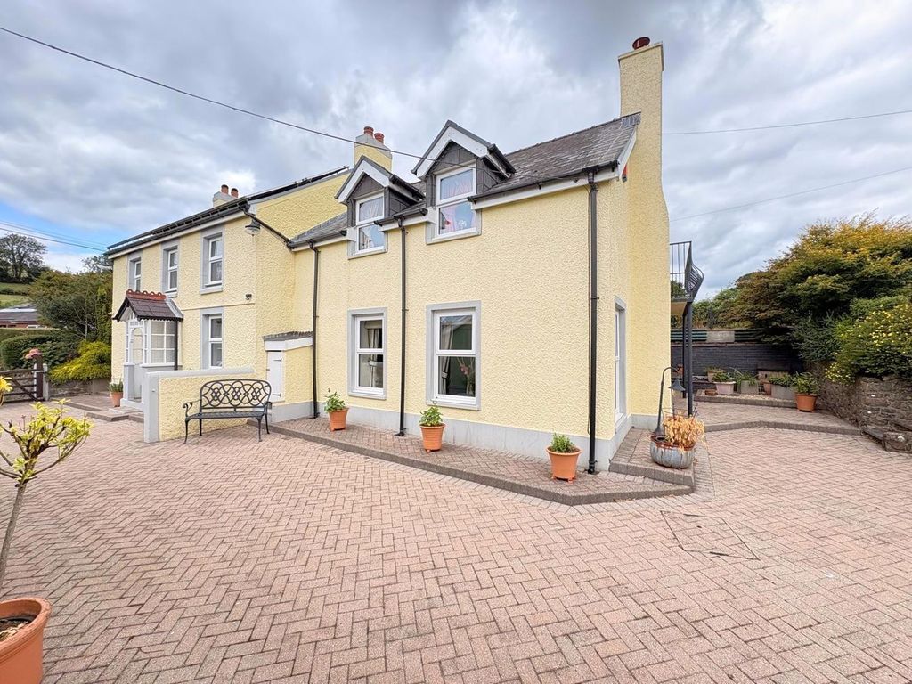 Property photo 1 of 38