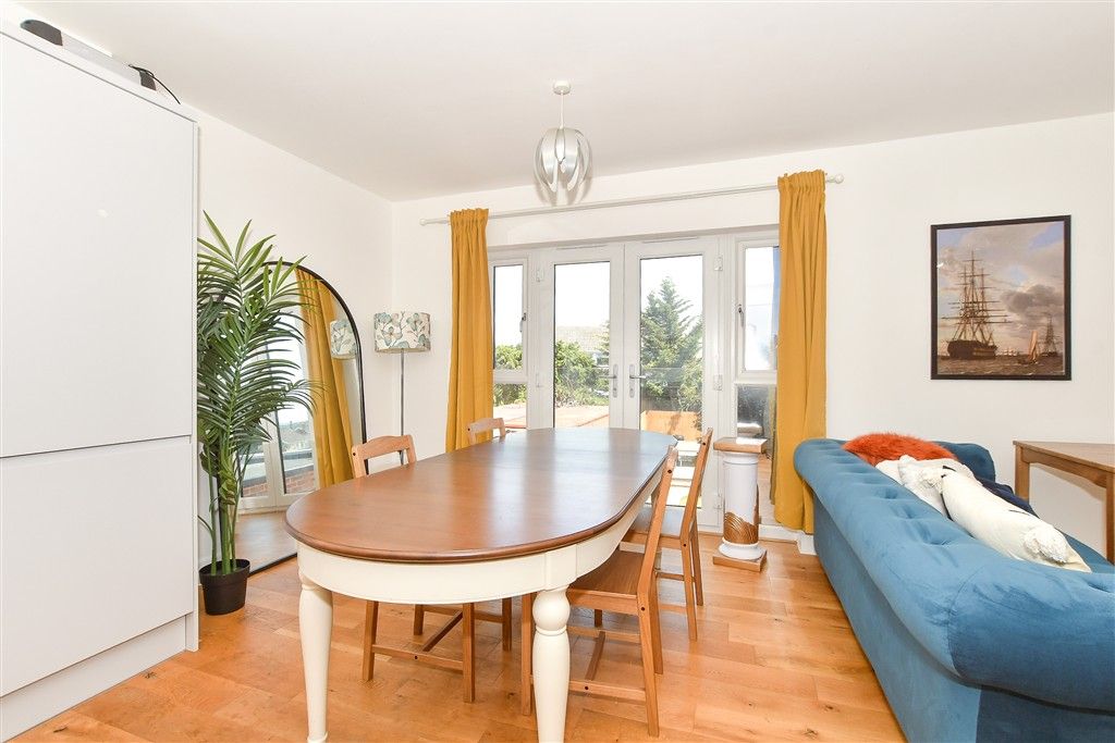 Property photo 3 of 8 Kitchen/Lounge/ Dining Room