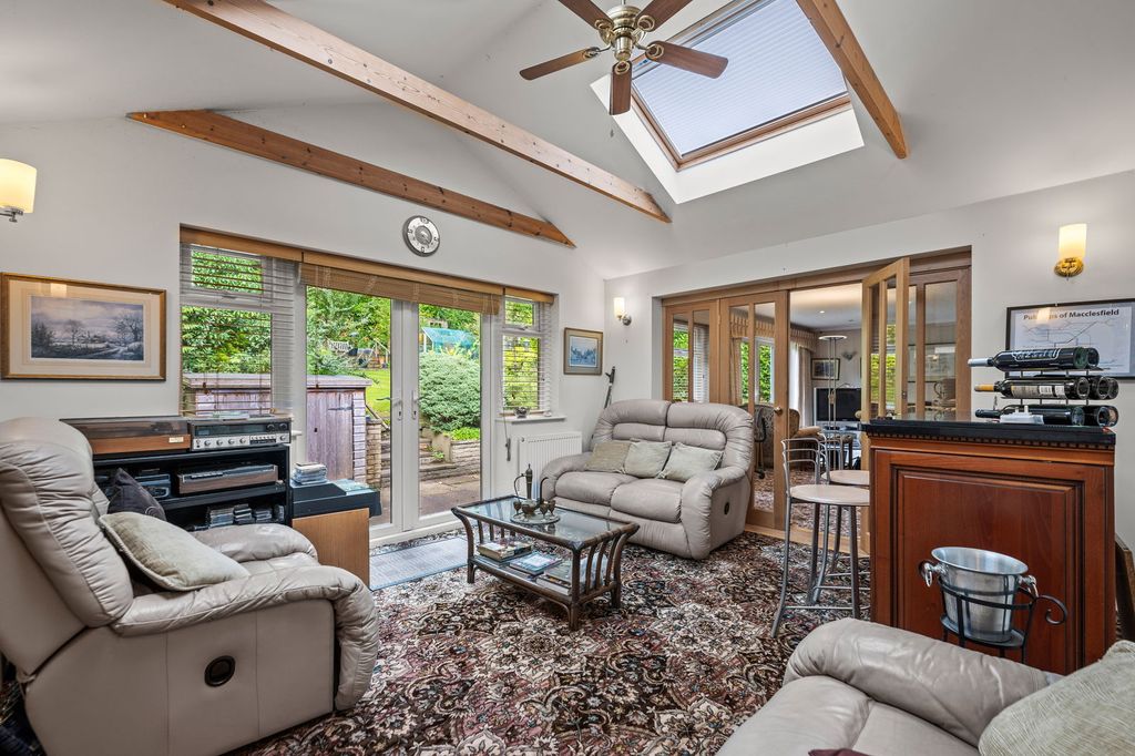 Property photo 3 of 13
