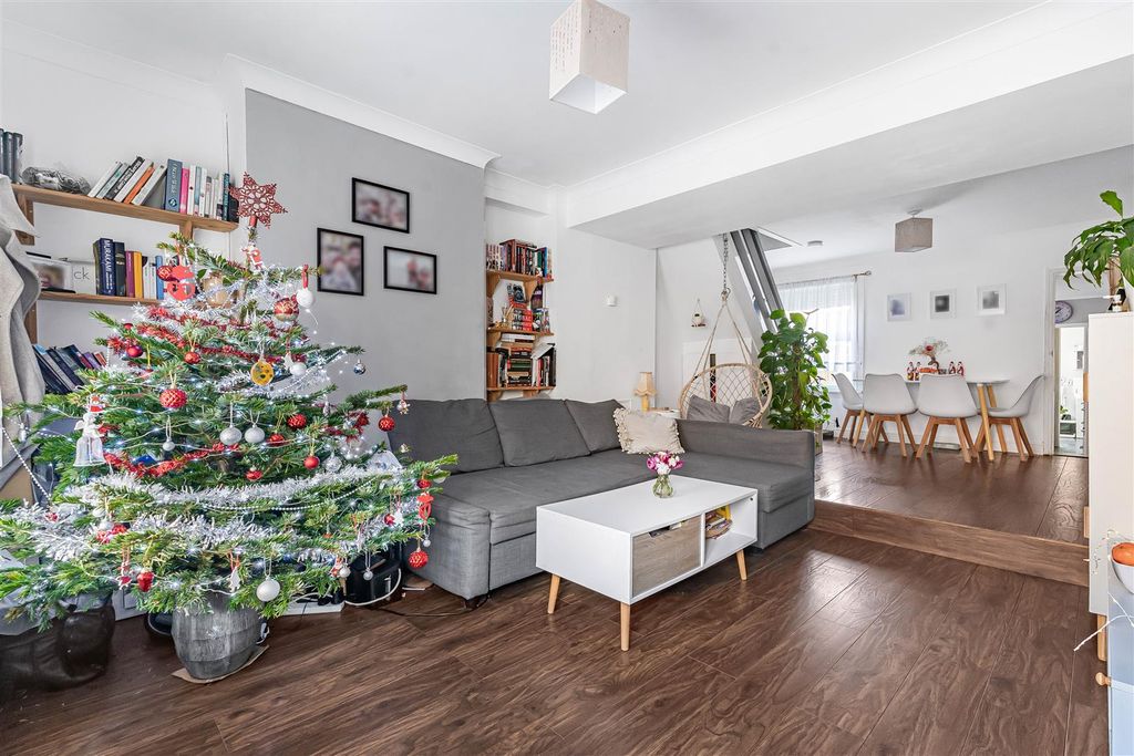 Property photo 3 of 14 13_69132.Jpg